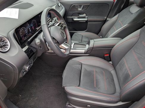 Certified 2025 Mercedes-Benz GLA 250 4MATIC image 11
