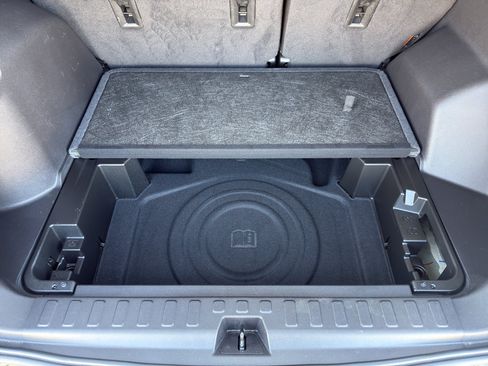 Used 2024 Chevrolet Equinox LT FWD image 36