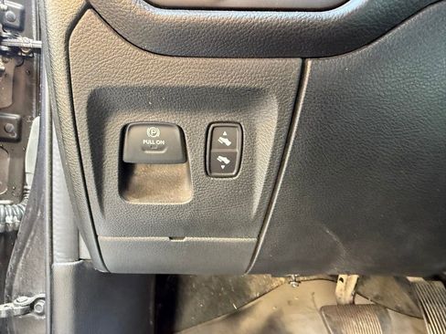 Used 2022 RAM 1500 Big Horn RWD image 7