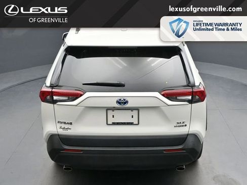 Used 2021 Toyota RAV4 XLE Premium AWD/4WD image 46