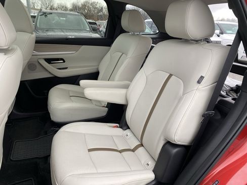 Used 2024 MAZDA CX-90 Plug-In Hybrid w/ Premium Plus image 25