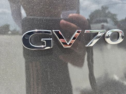 Used 2025 Genesis GV70 2.5T AWD/4WD image 16