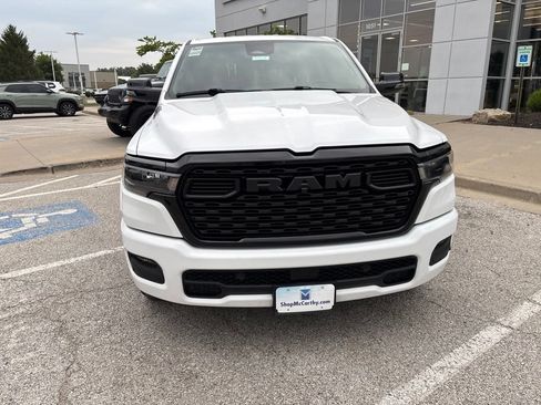 Used 2025 RAM 1500 Big Horn AWD/4WD image 9