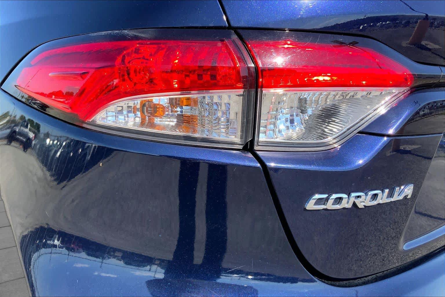 Used 2024 Toyota Corolla LE FWD image 28