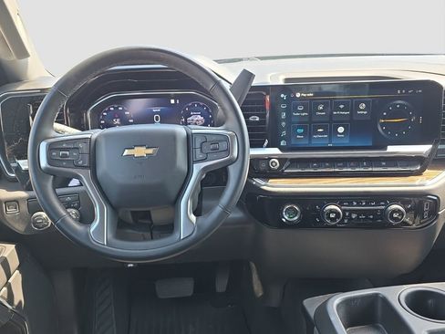 Used 2023 Chevrolet Silverado 1500 LT RWD image 13
