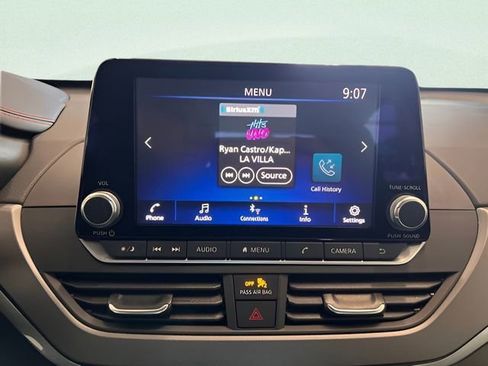 Used 2025 Nissan Altima 2.5 SR image 18