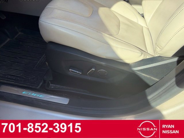 Used 2018 Ford Edge Titanium w/ Equipment Group 301A AWD/4WD image 7
