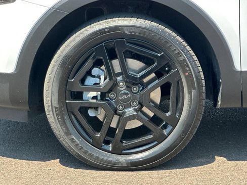 Certified 2025 Kia Telluride EX X-Line AWD/4WD image 25