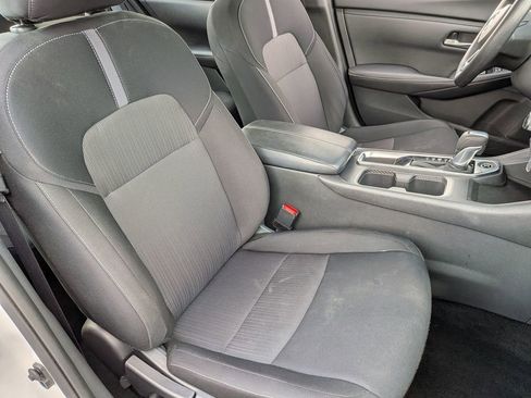 Certified 2025 Nissan Sentra SV FWD image 27