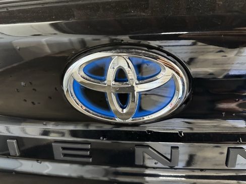 Used 2022 Toyota Sienna LE image 21