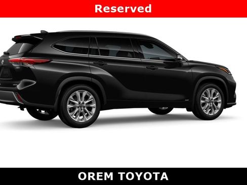 New 2026 Toyota Highlander Limited image 11