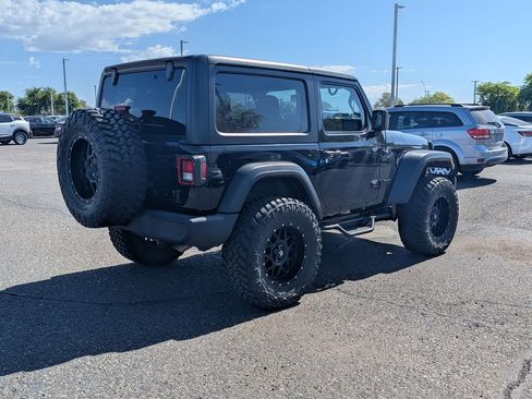 Used 2021 Jeep Wrangler Sport AWD/4WD image 4