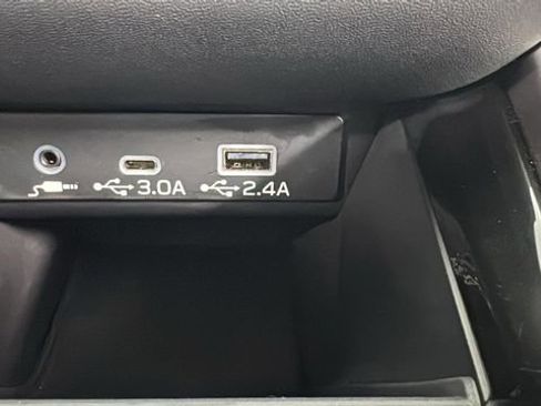 Certified 2025 Subaru Outback Premium image 32