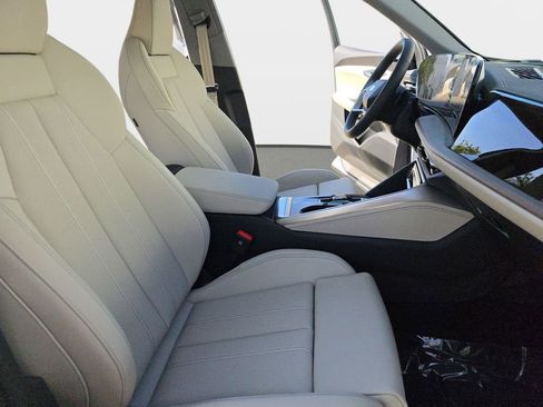 New 2025 Audi Q5 Premium Plus image 10