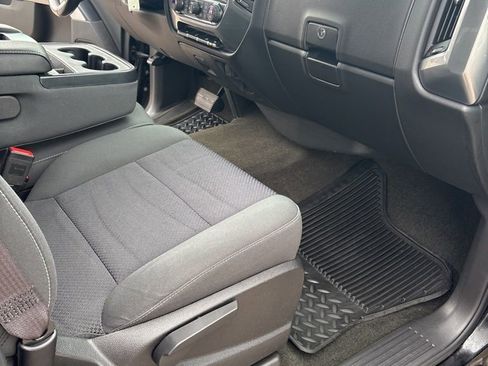 Used 2017 Chevrolet Silverado 1500 LT w/ All Star Edition image 18