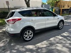 Used 2014 Ford Escape Titanium FWD image 5