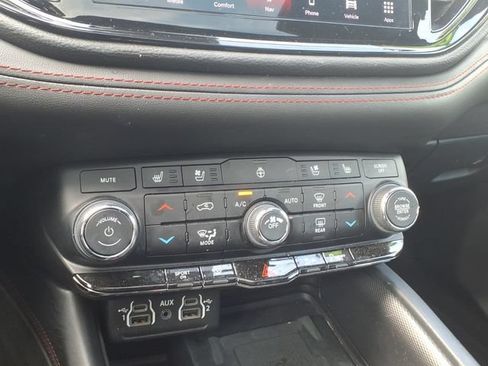 Certified 2023 Dodge Durango R/T AWD/4WD image 13
