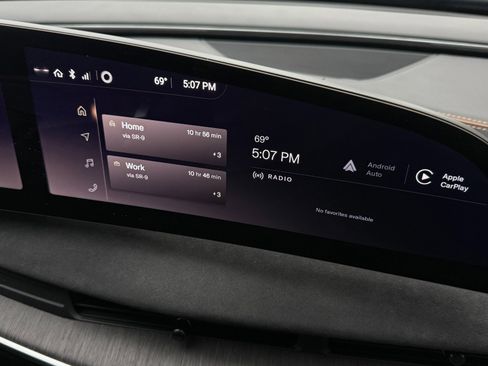 Used 2024 Lucid Air Grand Touring image 39