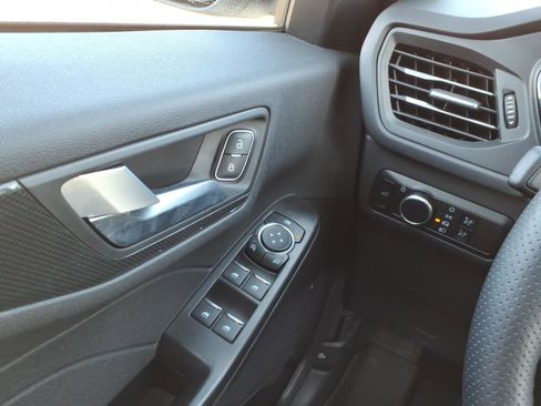 Used 2023 Ford Escape ST-Line w/ Tech Pack #1 image 22