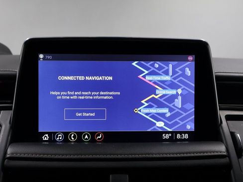 Used 2021 Chevrolet Tahoe Premier w/ Premium Package image 29