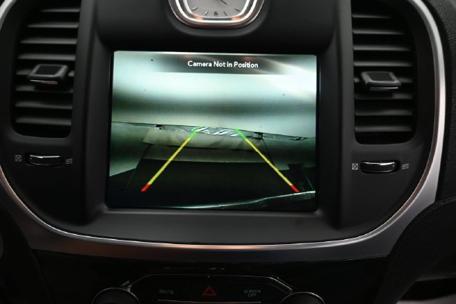 Used 2021 Chrysler 300 Touring AWD/4WD image 18