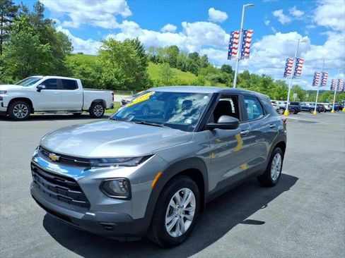 Used 2023 Chevrolet TrailBlazer LS FWD image 4