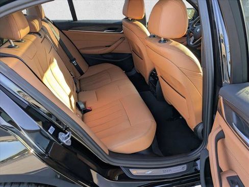 Used 2023 BMW 530i w/ Convenience Package image 20