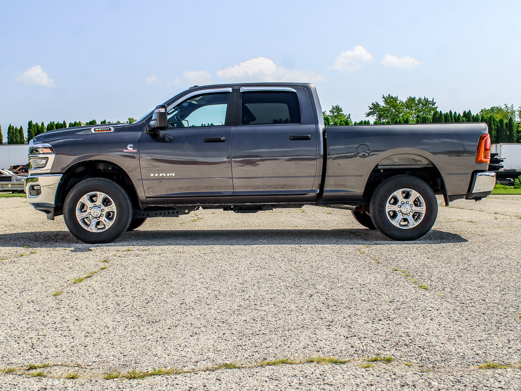Used 2025 RAM 3500 Big Horn AWD/4WD image 4