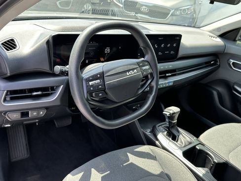 Used 2025 Kia K4 LXS image 20