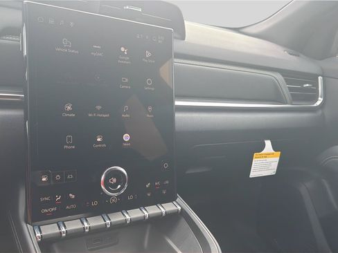 New 2026 GMC Terrain Elevation w/ Elevation Premium Package AWD/4WD image 11