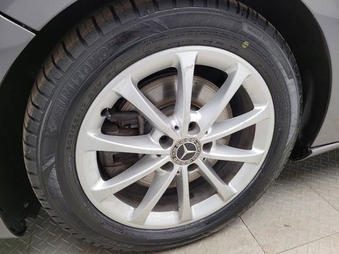 Used 2021 Mercedes-Benz A 220 image 31