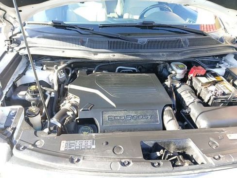 Used 2016 Ford Explorer Platinum image 29