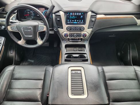Used 2020 GMC Yukon Denali w/ Denali Ultimate Package AWD/4WD image 26