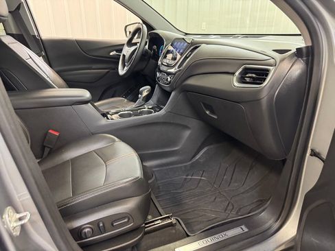 Used 2023 Chevrolet Equinox Premier AWD/4WD image 34