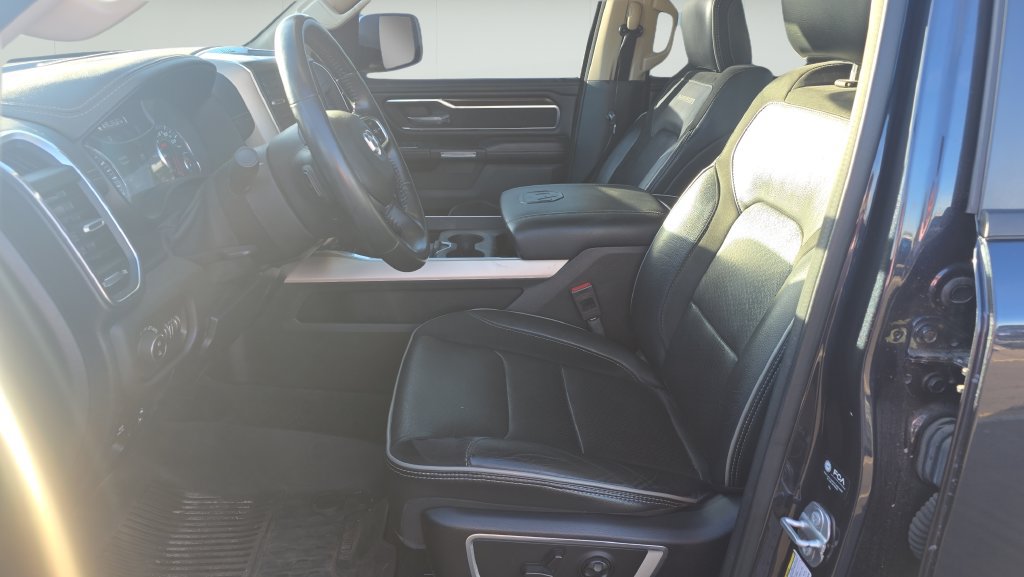 Used 2021 RAM 1500 Laramie AWD/4WD image 17
