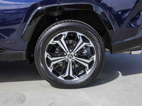 Certified 2024 Toyota RAV4 XSE w/ Premium Package AWD/4WD image 9
