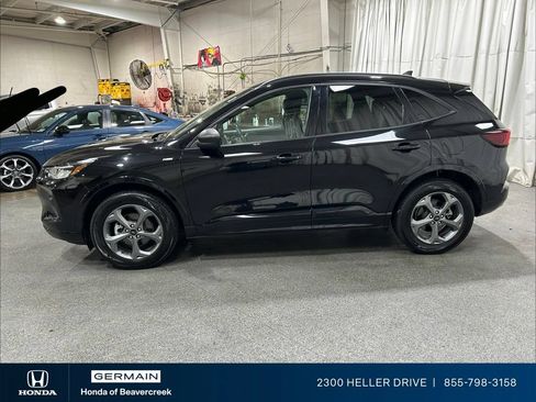 Used 2024 Ford Escape ST-Line AWD/4WD image 5