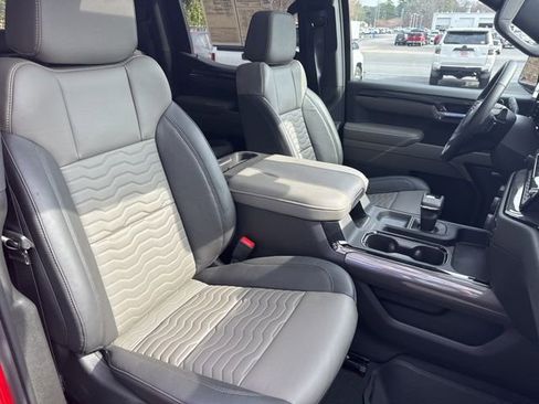 Used 2026 Chevrolet Silverado 1500 ZR2 image 29