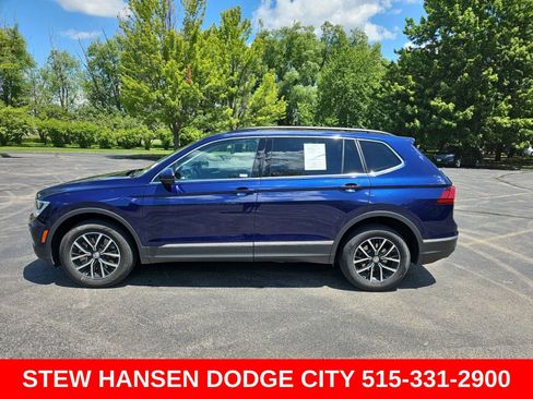 Used 2021 Volkswagen Tiguan SE w/ Panoramic Sunroof Package AWD/4WD image 1