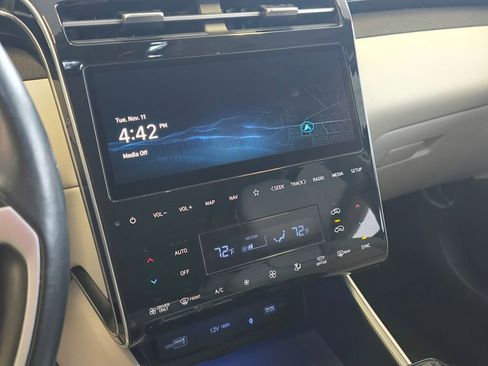 Used 2024 Hyundai Tucson Limited image 21