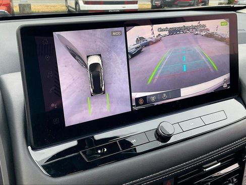 Certified 2025 Nissan Rogue Platinum w/ Platinum Premium Package image 22