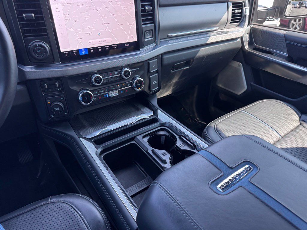 Used 2025 Ford F250 Platinum AWD/4WD image 39