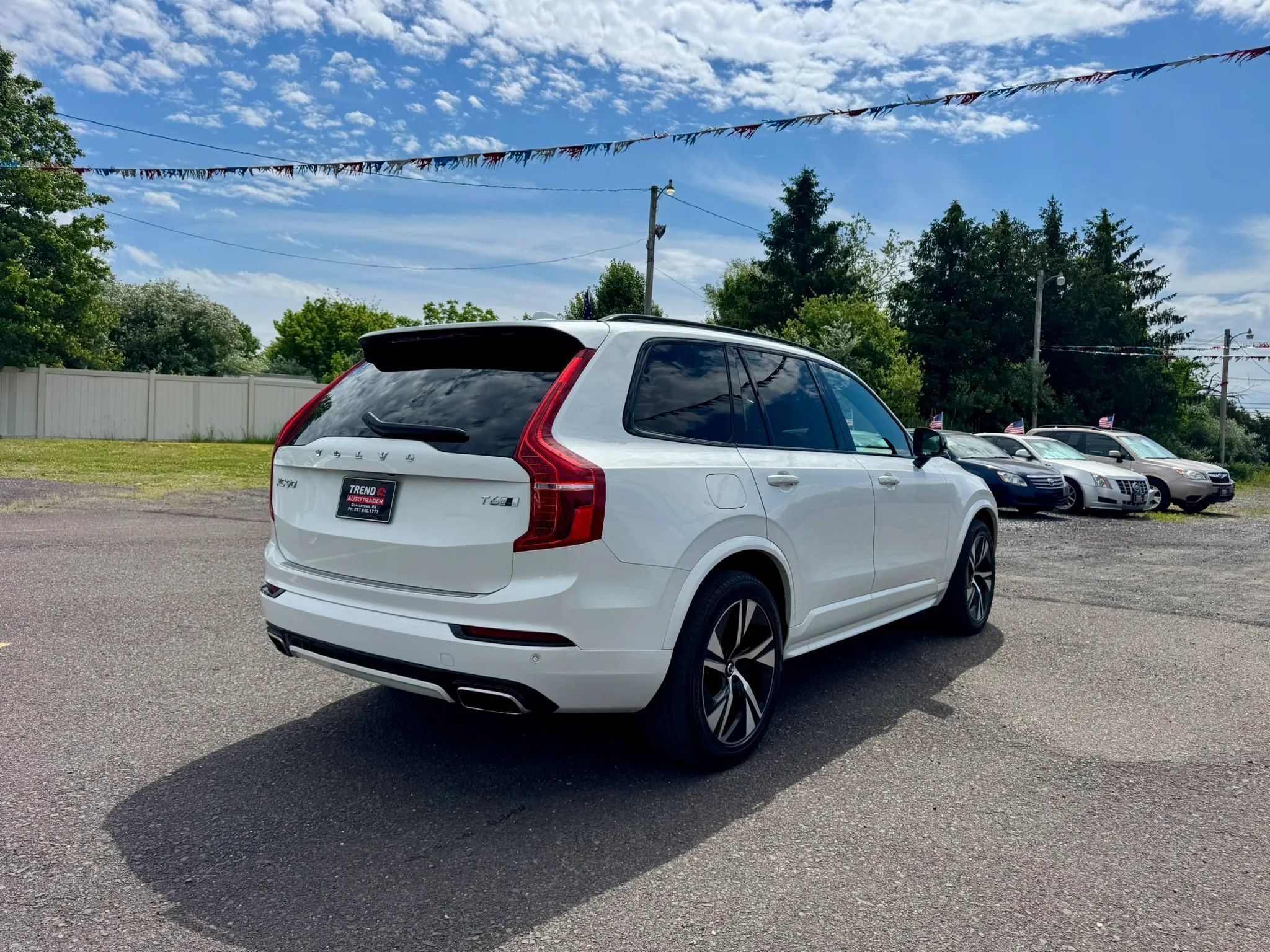 Used 2020 Volvo XC90 T6 R-Design w/ Protection Package Premier AWD/4WD image 5