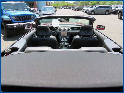 Used 2015 Ford Mustang GT Premium w/ Equipment Group 401A RWD image 17