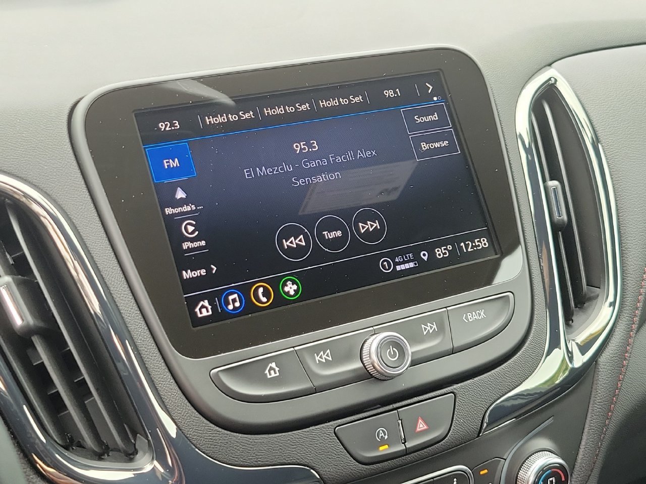 Certified 2024 Chevrolet Equinox RS FWD image 25