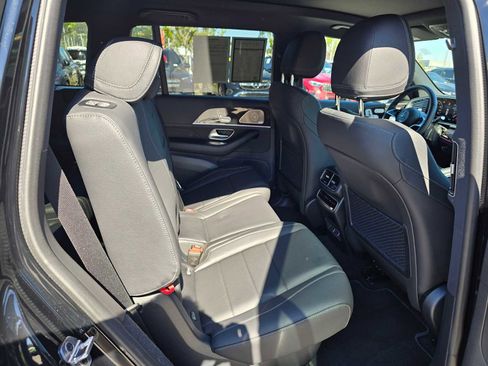 Used 2026 Mercedes-Benz GLS 450 4MATIC image 14