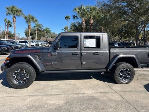 Used 2023 Jeep Gladiator Rubicon image 3