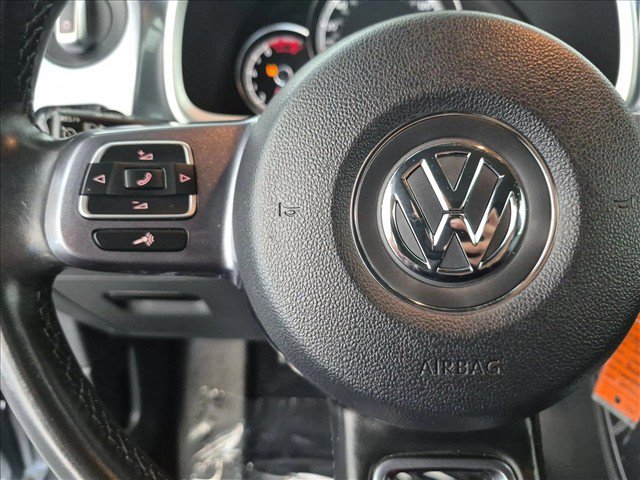 Used 2017 Volkswagen Beetle 1.8T S FWD image 30
