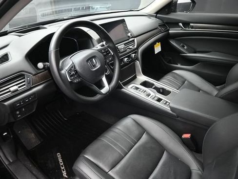 Used 2022 Honda Accord Touring image 19