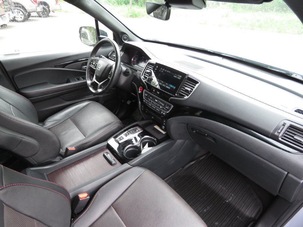 Used 2022 Honda Pilot Black Edition image 14